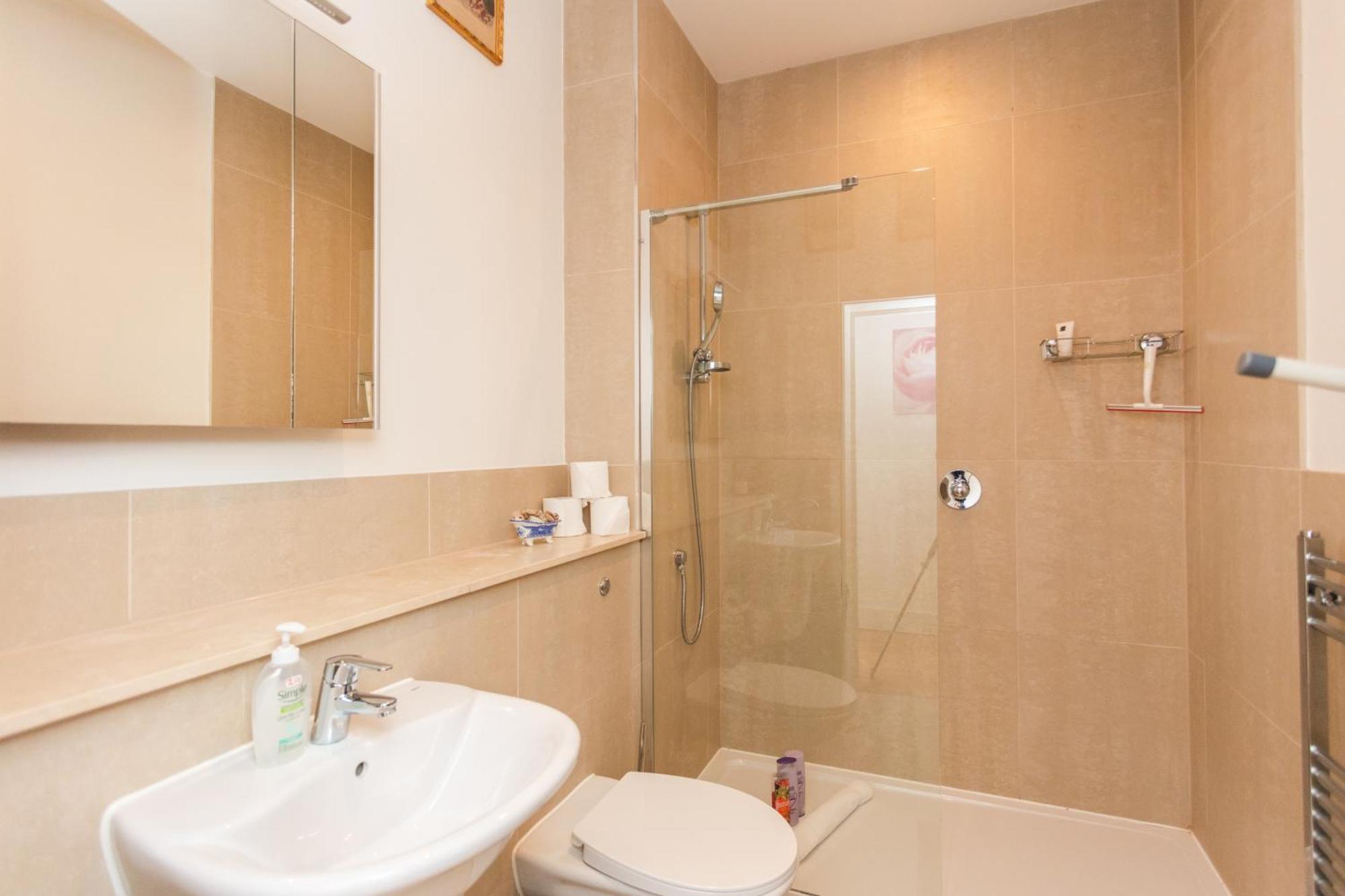 Homely 1 Bedroom Apartment In The Heart Of Vibrant Camden London Eksteriør billede